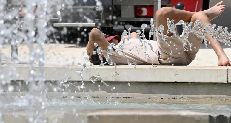 Entro la fine del secolo 4 ore di caldo in più al giorno: l’analisi dell’esperto (Università Trento)