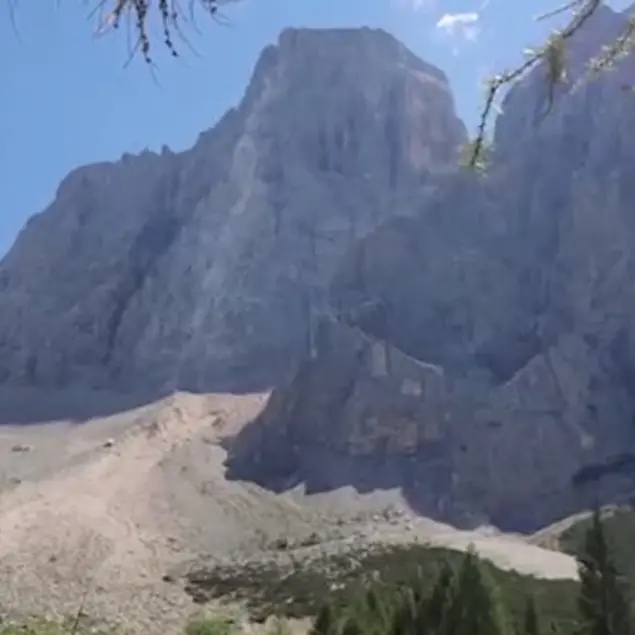 Frana sul monte Pelmo: chiuso l'accesso alla parete nord-ovest