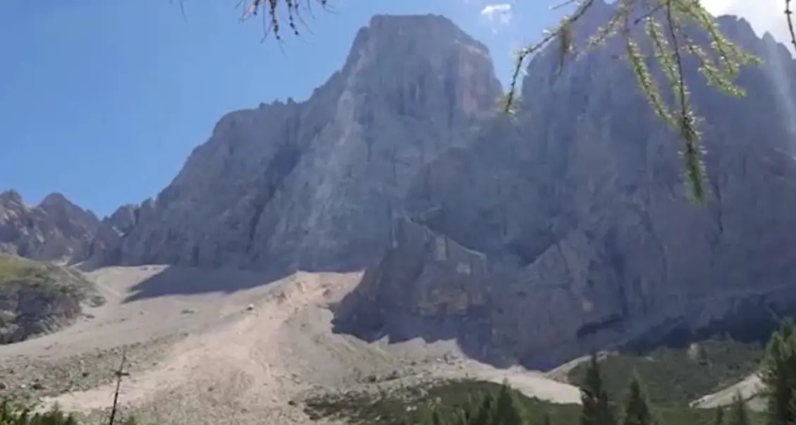 Frana sul monte Pelmo: chiuso l'accesso alla parete nord-ovest