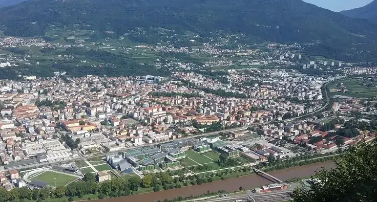 Trento, crollano i prezzi delle stanze: affitti giù del 18,3%