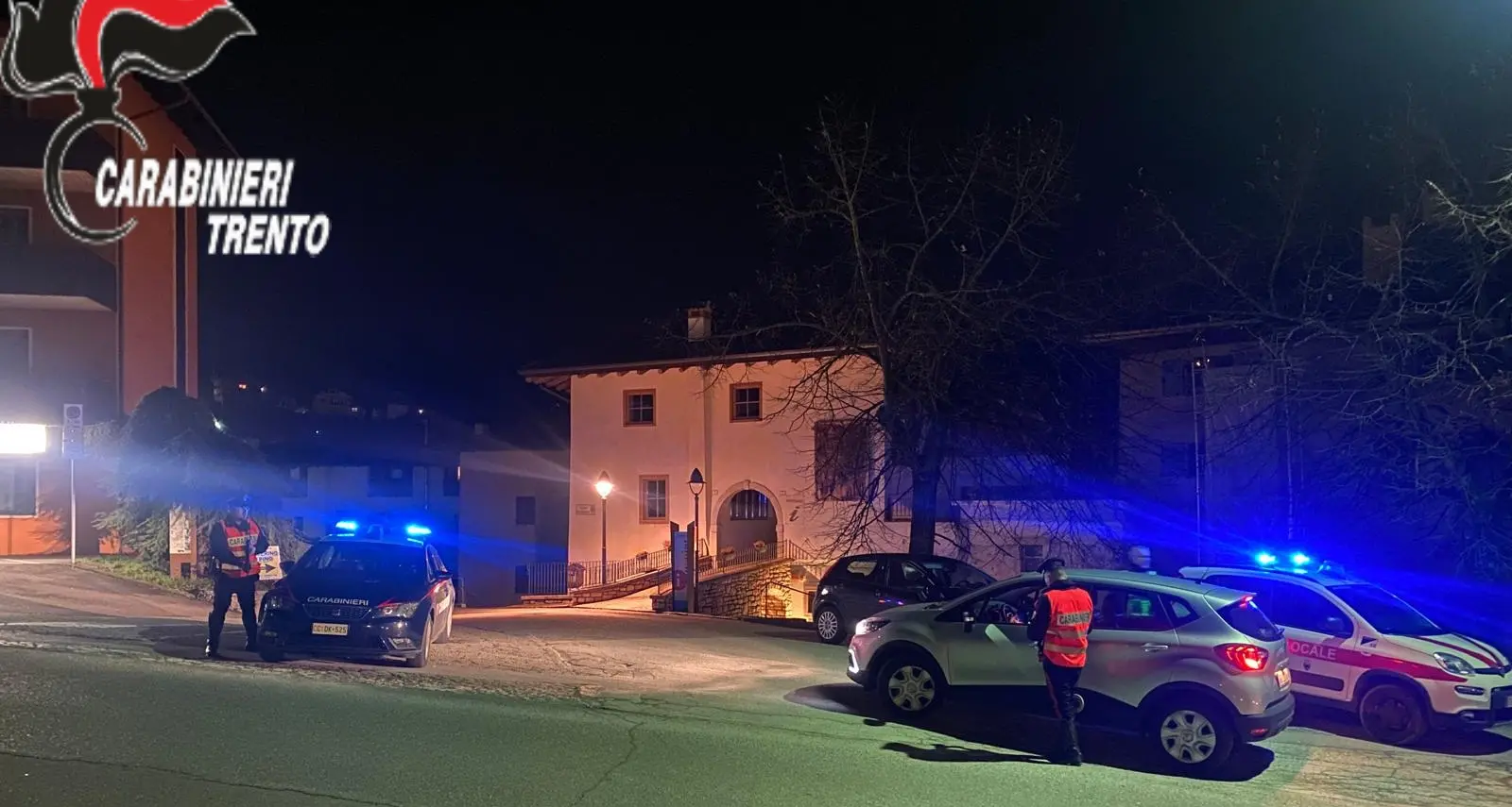 Scappa dai carabinieri per evitare l’alcoltest, ma non era ubriaco: arrestato