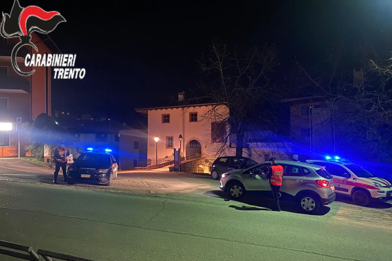 Scappa dai carabinieri per evitare l’alcoltest, ma non era ubriaco: arrestato