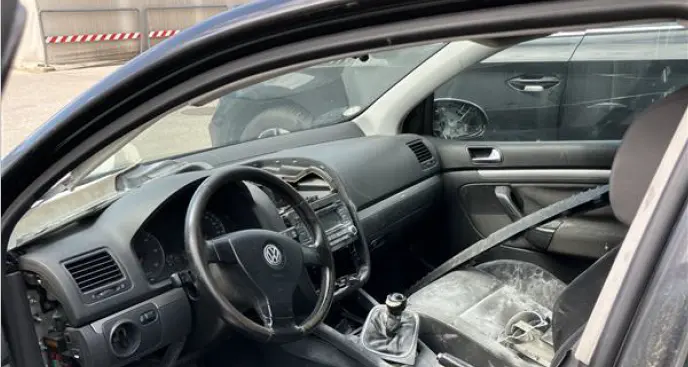 Trento, sedici veicoli abbandonati verso la demolizione: liberati gli spazi