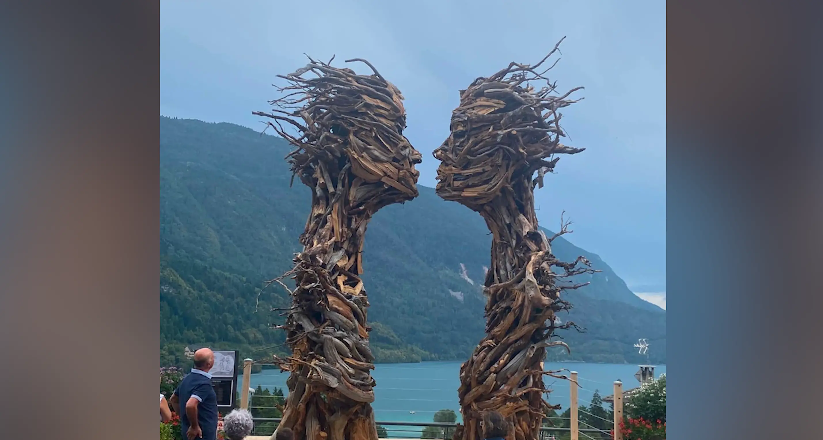 Dai rami abbandonati è nato «Il Bacio» di Martalar