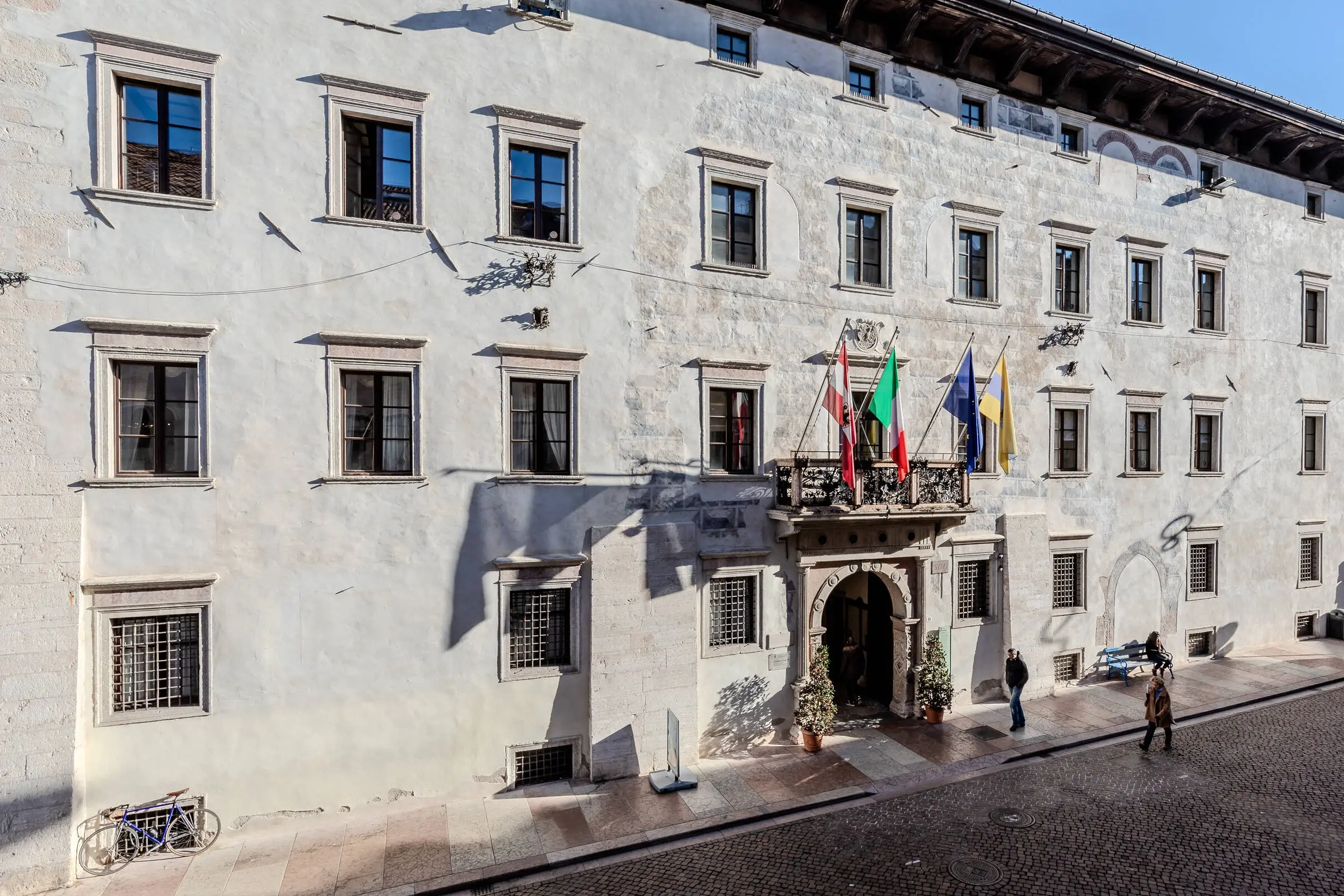 Nuovo scontro tra Onda e il sindaco sui costi dell’ufficio di gabinetto