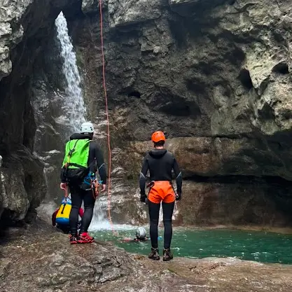 Val di Ledro, scivola nel canyon e cade per alcuni metri: soccorso con l’elicottero
