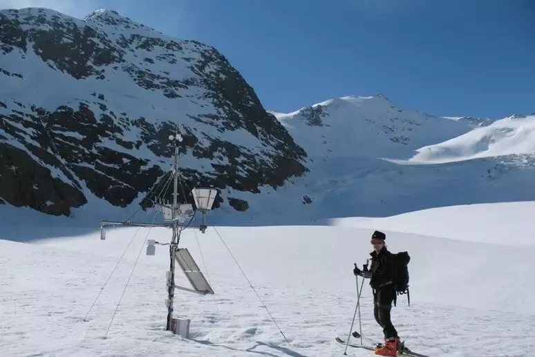 Sci estivo, lo Stelvio si arrende al caldo: attività sospesa