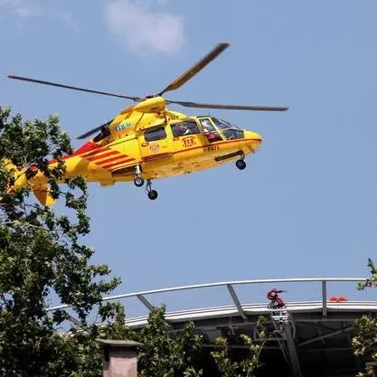 Climber precipita per dieci metri a Cima Trento: cede un appiglio, portato al S.Chiara in elicottero