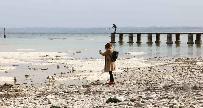 Garda, il lago continua a scendere: persi 73 centimetri da marzo