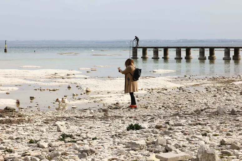 Garda, il lago continua a scendere: persi 73 centimetri da marzo