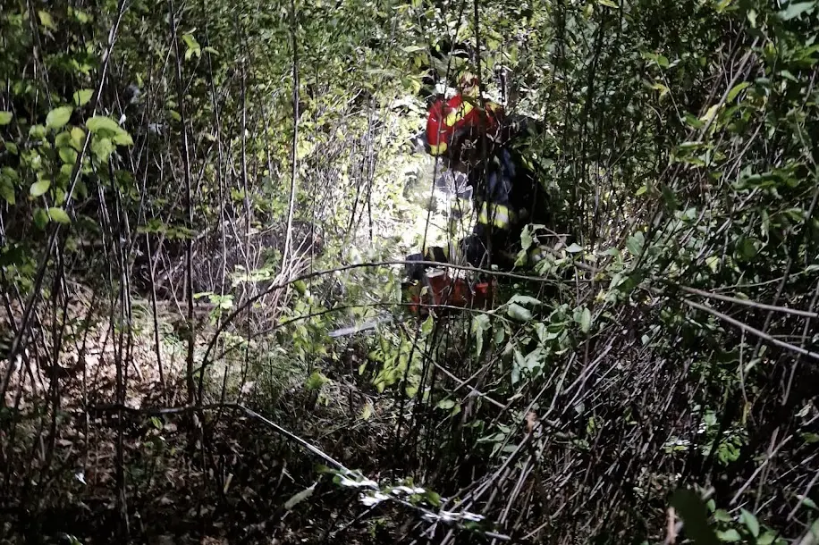 Monte Giovo, si perde nei boschi cercando il cellulare: ritrovato con il drone
