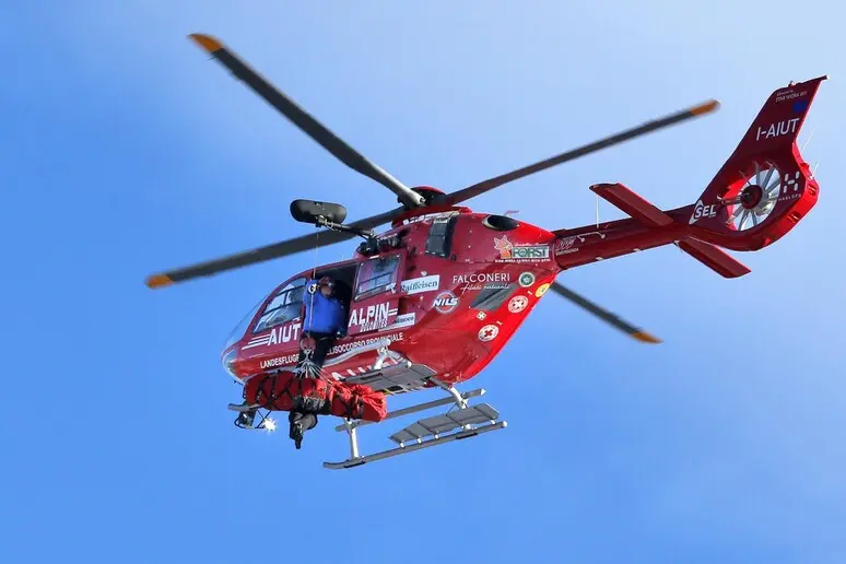 Alpinisti colpiti da fulmine sulla Ra Gusela, trasportati all'ospedale di Bolzano