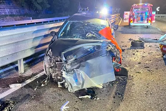Civezzano, scontro frontale sulla Valsugana: tre feriti, ipotesi auto contromano