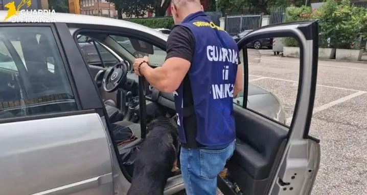 San Michele, un chilo di cocaina nascosto in auto: arrestato