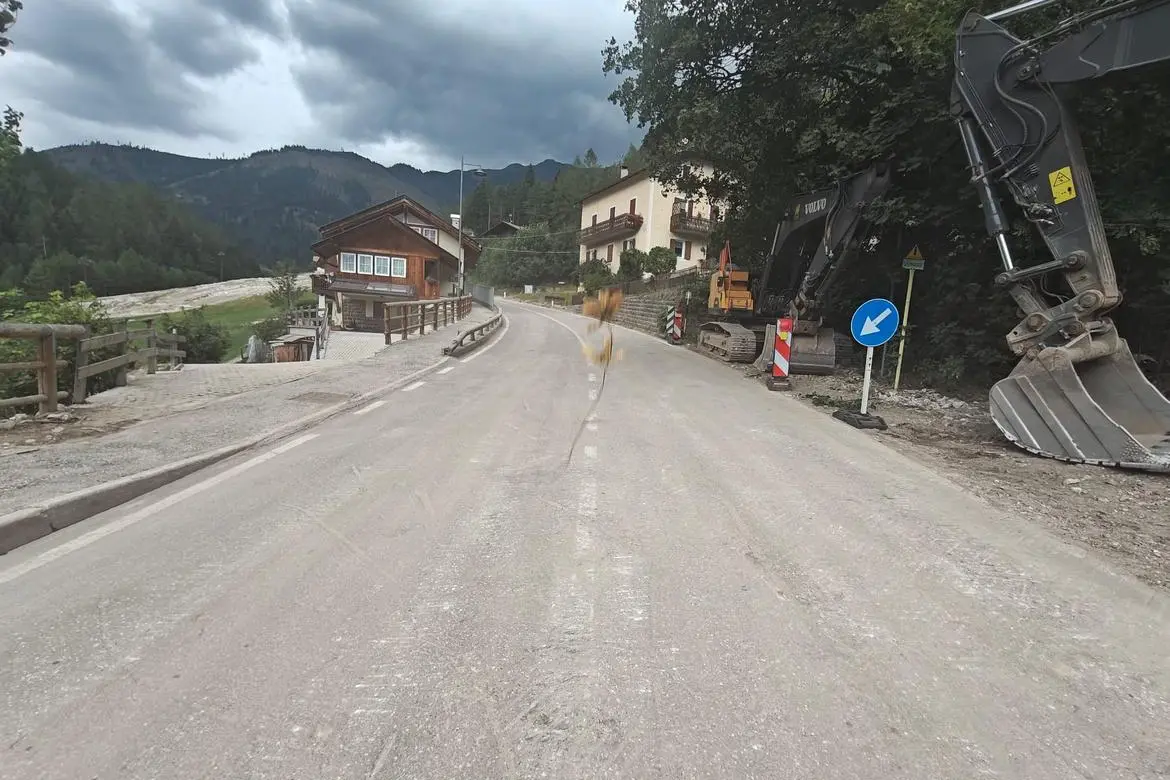 Tesero, riaperta la Sp215 di Pampeago dopo le colate di detriti