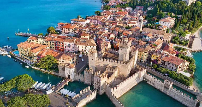 Gasolio nelle acque del Garda: stop alle barche a Sirmione 2