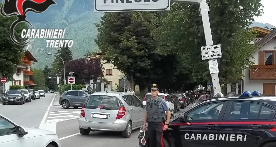 Stagionale arrestato in hotel: cocaina nascosta nel comodino
