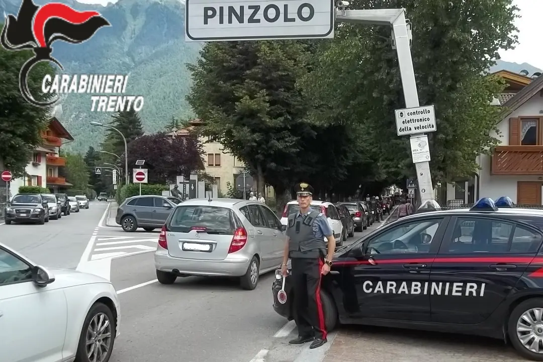 Stagionale arrestato in hotel: cocaina nascosta nel comodino