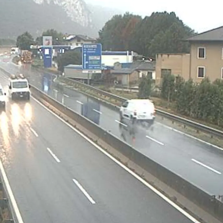 Trento, doppio incidente in tangenziale: code e rallentamenti verso nord