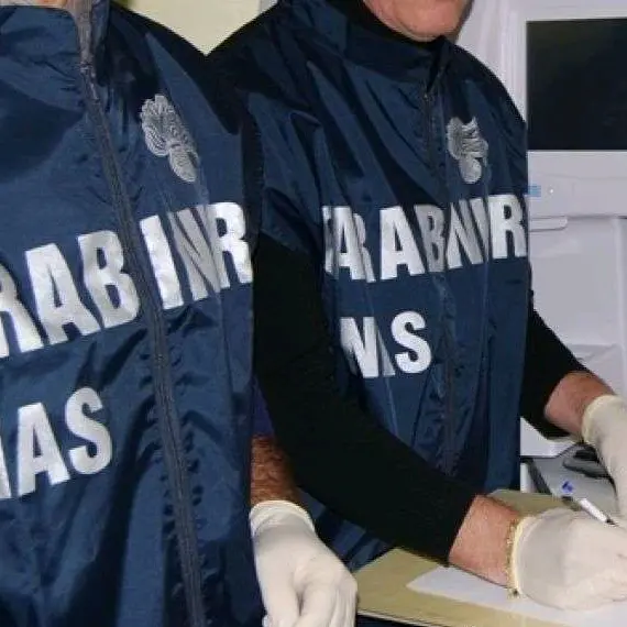 Il Nas di Trento scopre un centro di sbiancamento dentale illegale a Bolzano