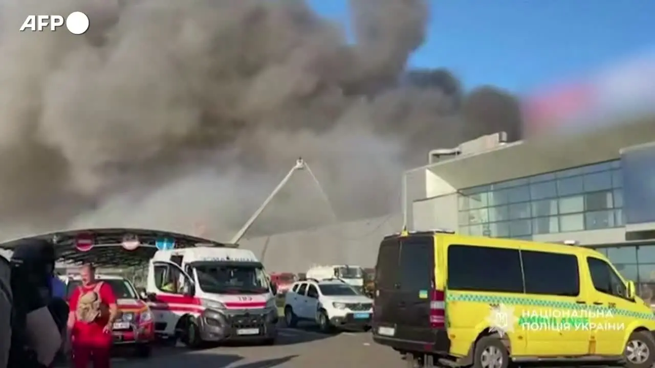 Attacco russo a centro commerciale a Kryvyi Rih, diversi morti e feriti