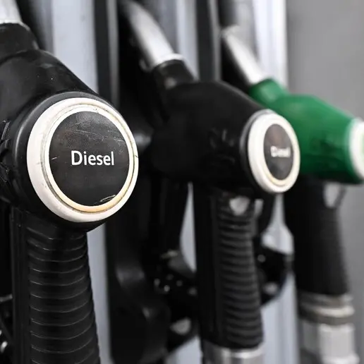 Nuovi rincari per i carburanti, diesel oltre i 2,20 euro in autostrada