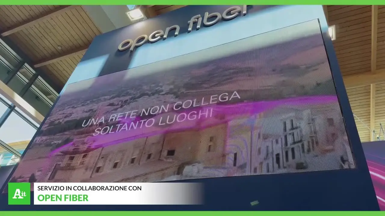 Open Fiber al Meeting di Rimini: \"I nostri visori mostrano la casa del futuro\" 