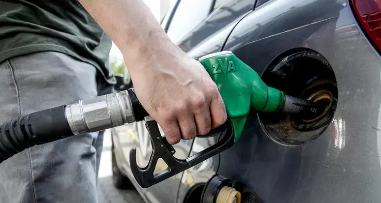 Caro carburanti, lo sconto resta ma solo fino al 26 agosto