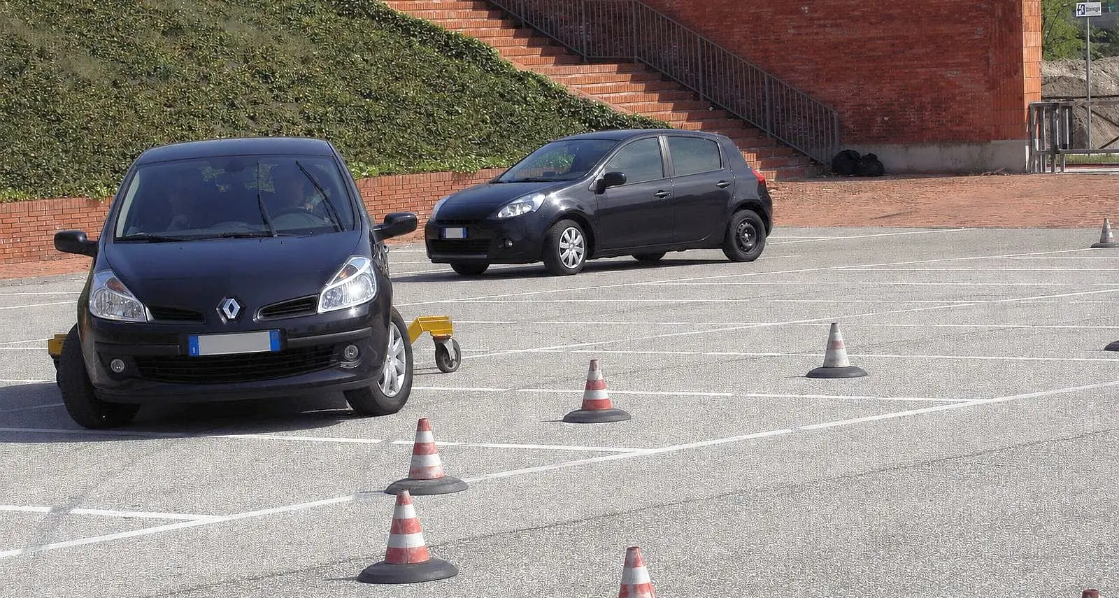 Trento, arrivano i corsi di guida sicura della Scuderia Trentina: teoria e prove