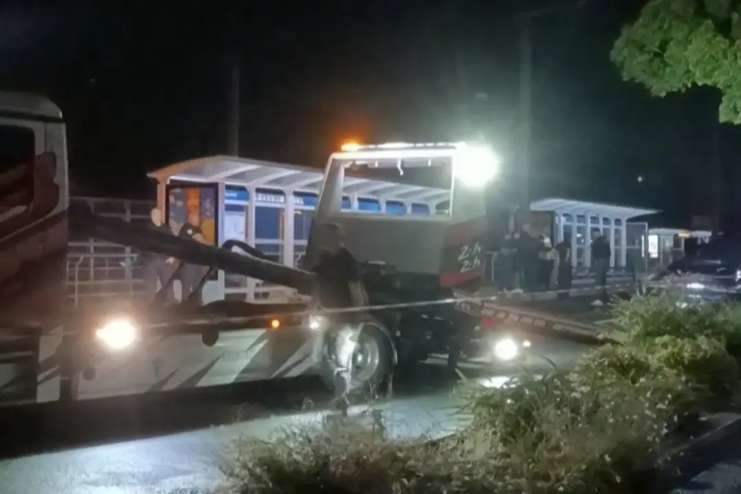 Francia, auto travolge un gruppo di persone: due morti e diversi feriti
