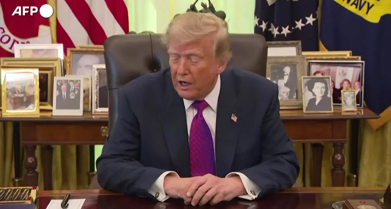Trump cambia il nome di lago Ontario in lago America