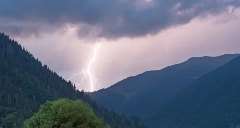 Trentino, weekend più soleggiato: qualche temporale, poi cambia mercoledì