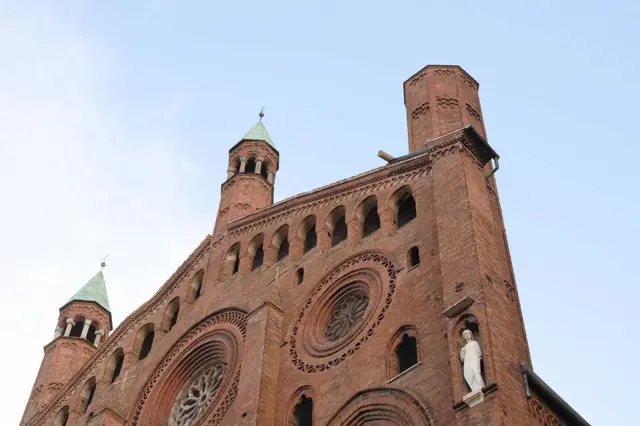 Tromba d'aria e grandine: Cremona in ginocchio, danni a 10 chiese e 10mila auto