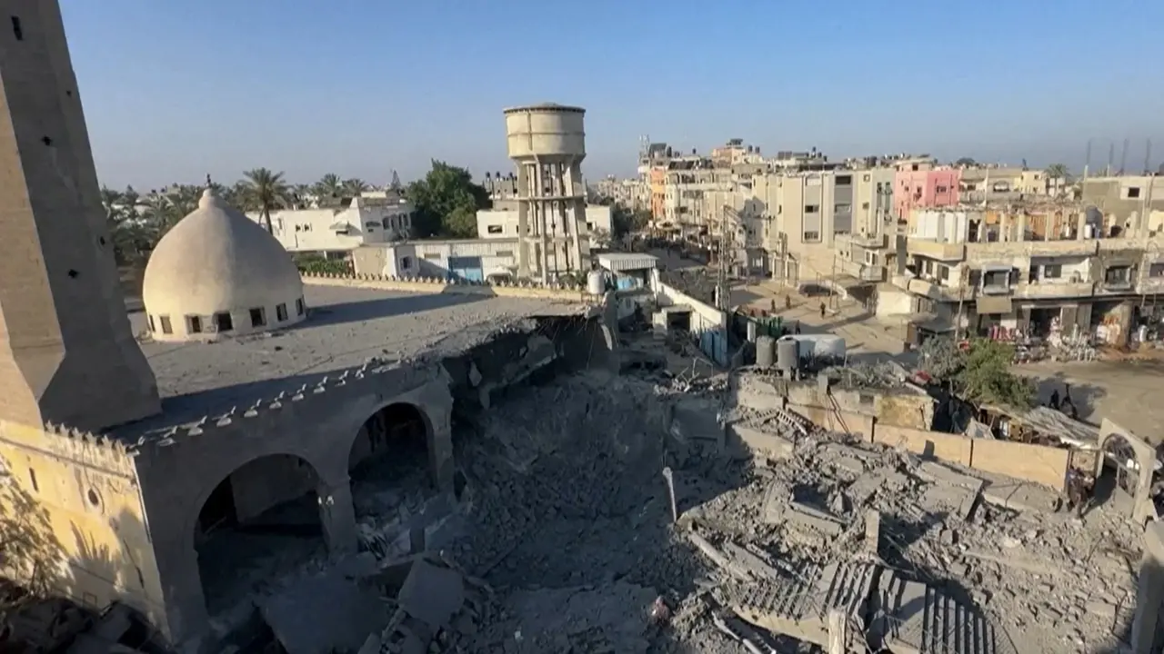 Gaza, ancora giorni di raid israeliani a caccia di uomini di Hamas