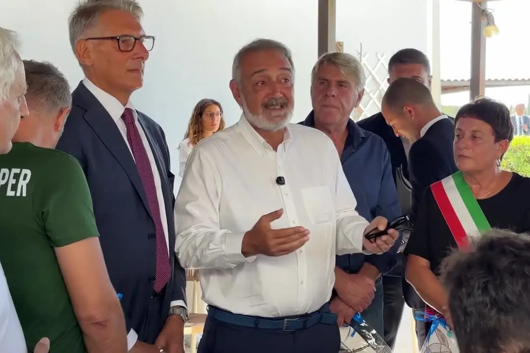 Fiumicino, dopo un mese di cure la tartaruga Caretta caretta “Fortuna” torna in mare