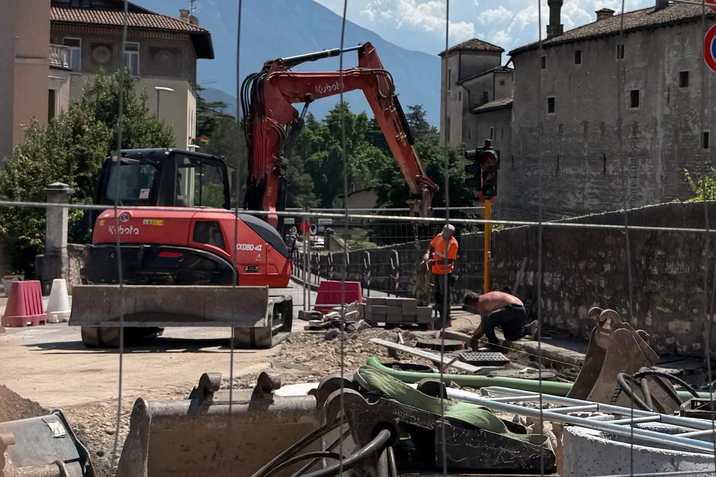 Trento, via Cervara riapre il 3 settembre: rifatte fognature e sicurezza pedonale
