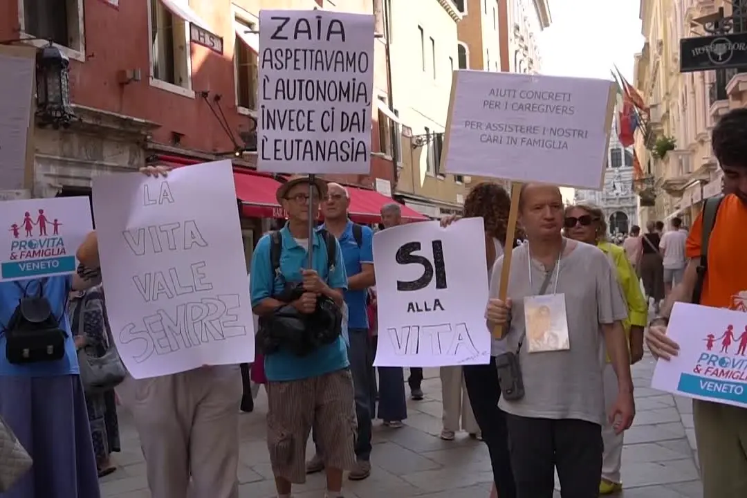 Pro Vita: \"Le persone abbandonate e sole non vanno spinte verso la morte\"