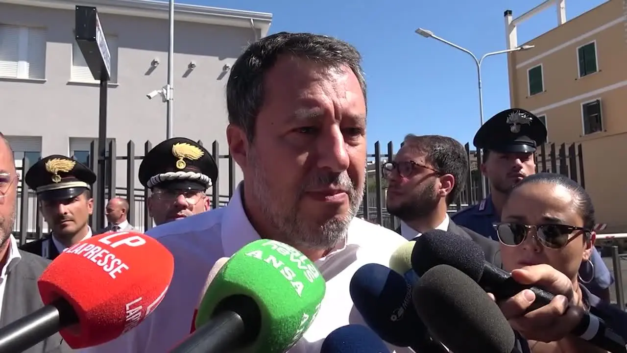 Salvini: “La Lega è una, non c'è bisogno di partiti paralleli”