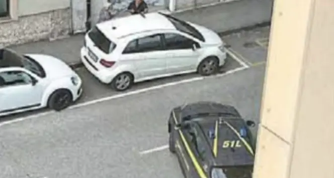 «Parziale incapacità»: il 70enne col fucile alla lavanderia verso la perizia