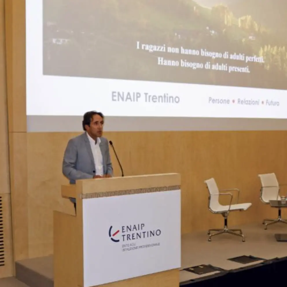 Enaip, 250 docenti a confronto sull’AI: «Formiamo chi sappia governare gli strumenti del futuro»