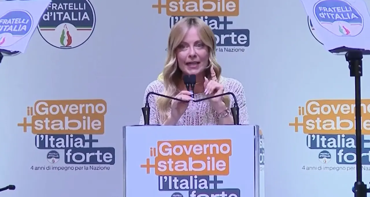 Meloni a Bari: \"Abbiamo più consenso del primo giorno\"