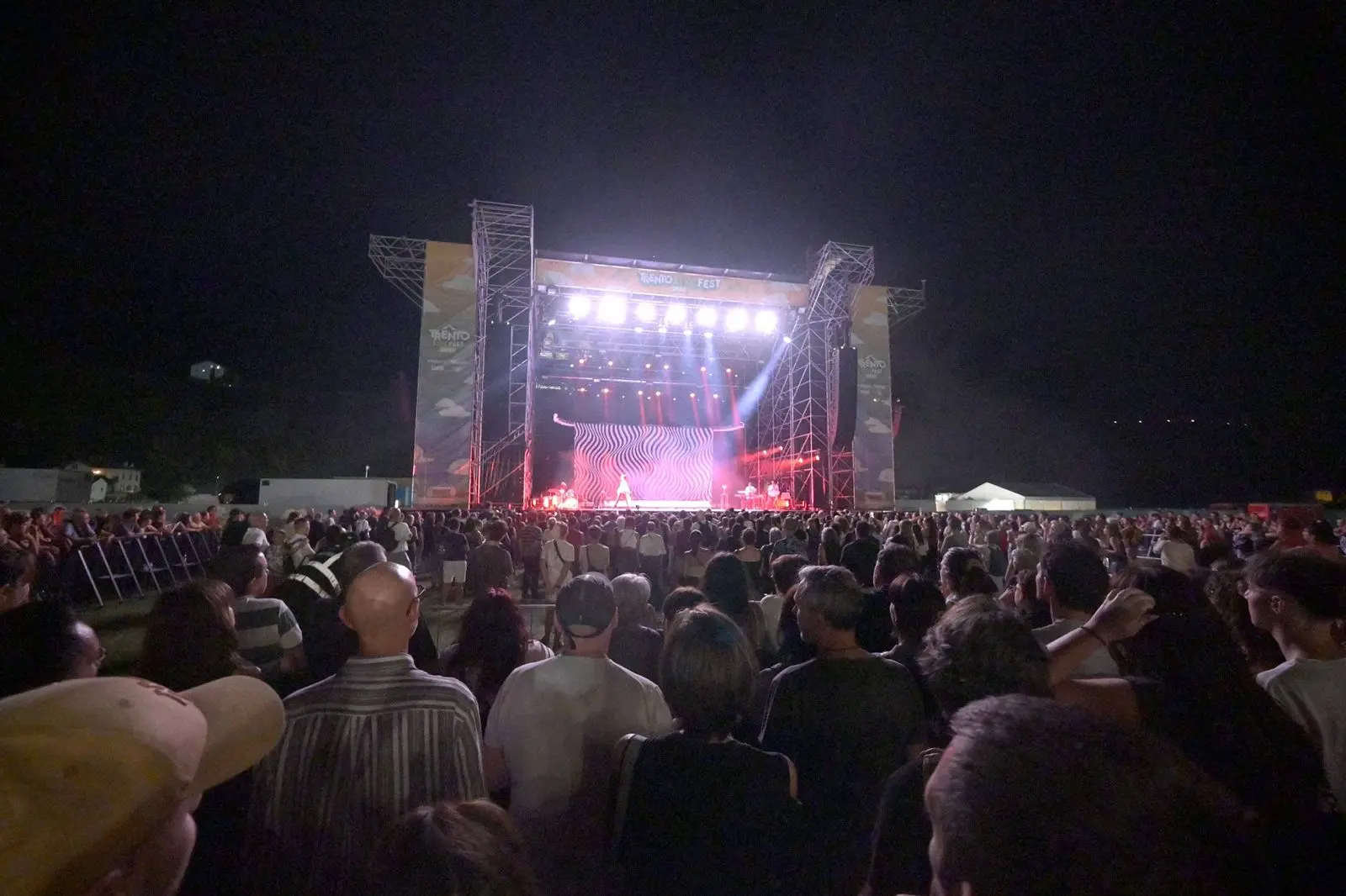 Madame e Ditonellapiaga conquistano il Trento Music Fest: in duemila all’Arena