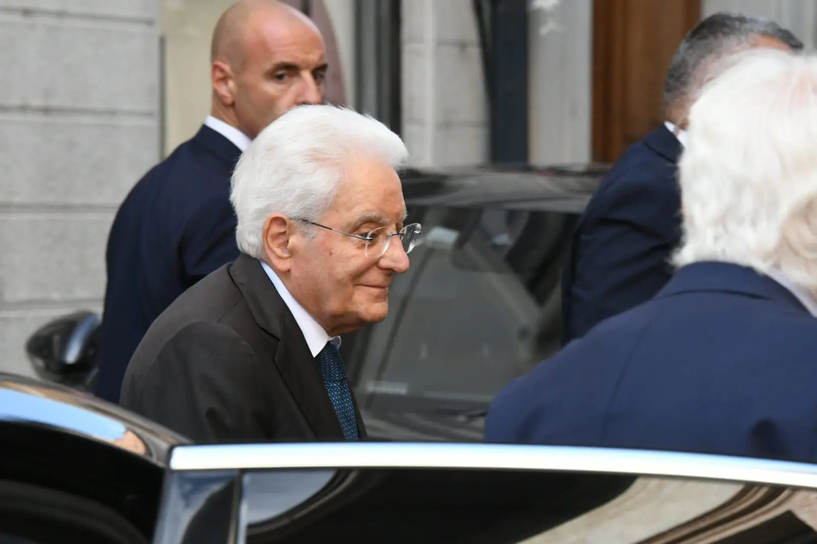 Il presidente Mattarella è arrivato al Teatro Sociale a Trento