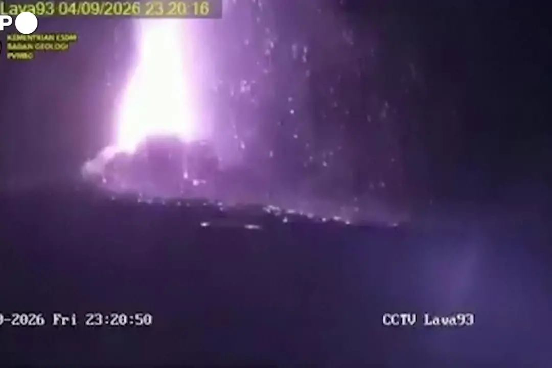 Indonesia, eruzione del vulcano Anak Krakatau
