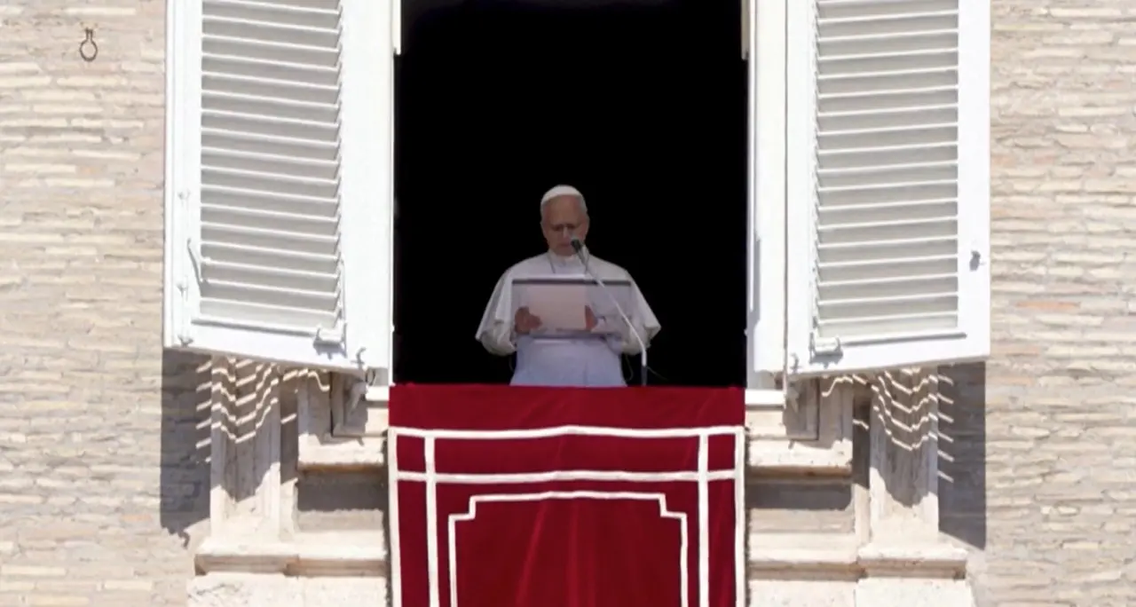 Russia-Ucraina, papa Leone: \"Si metta fine alla violenza aprendo al dialogo\"