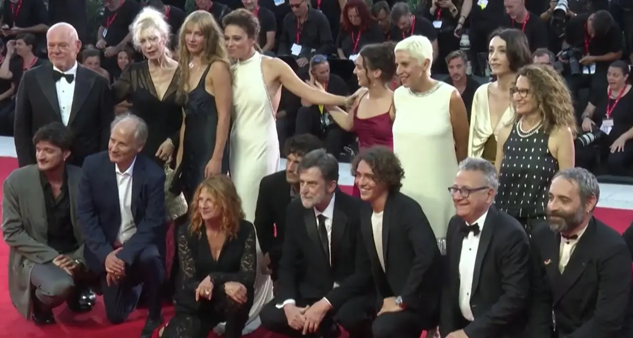 Venezia, Nanni Moretti sul red carpet dopo 37 anni di assenza