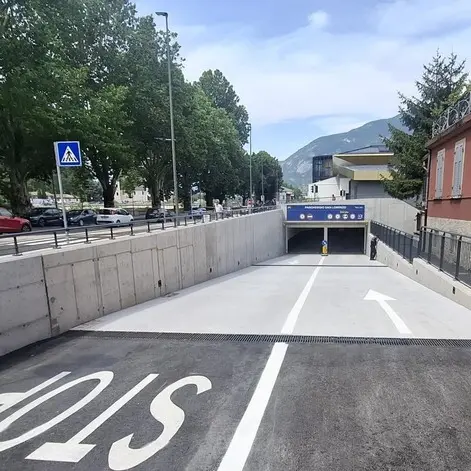 Parcheggio San Lorenzo, automobilisti bloccati all’uscita: nuova segnalazione