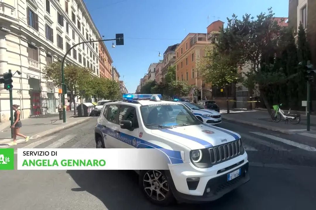 Crolla solaio in palazzina in centro a Roma, non risultano feriti