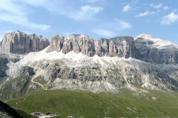Marmolada, il ghiacciaio perde 23 metri in un’estate: «Gli restano dieci anni»