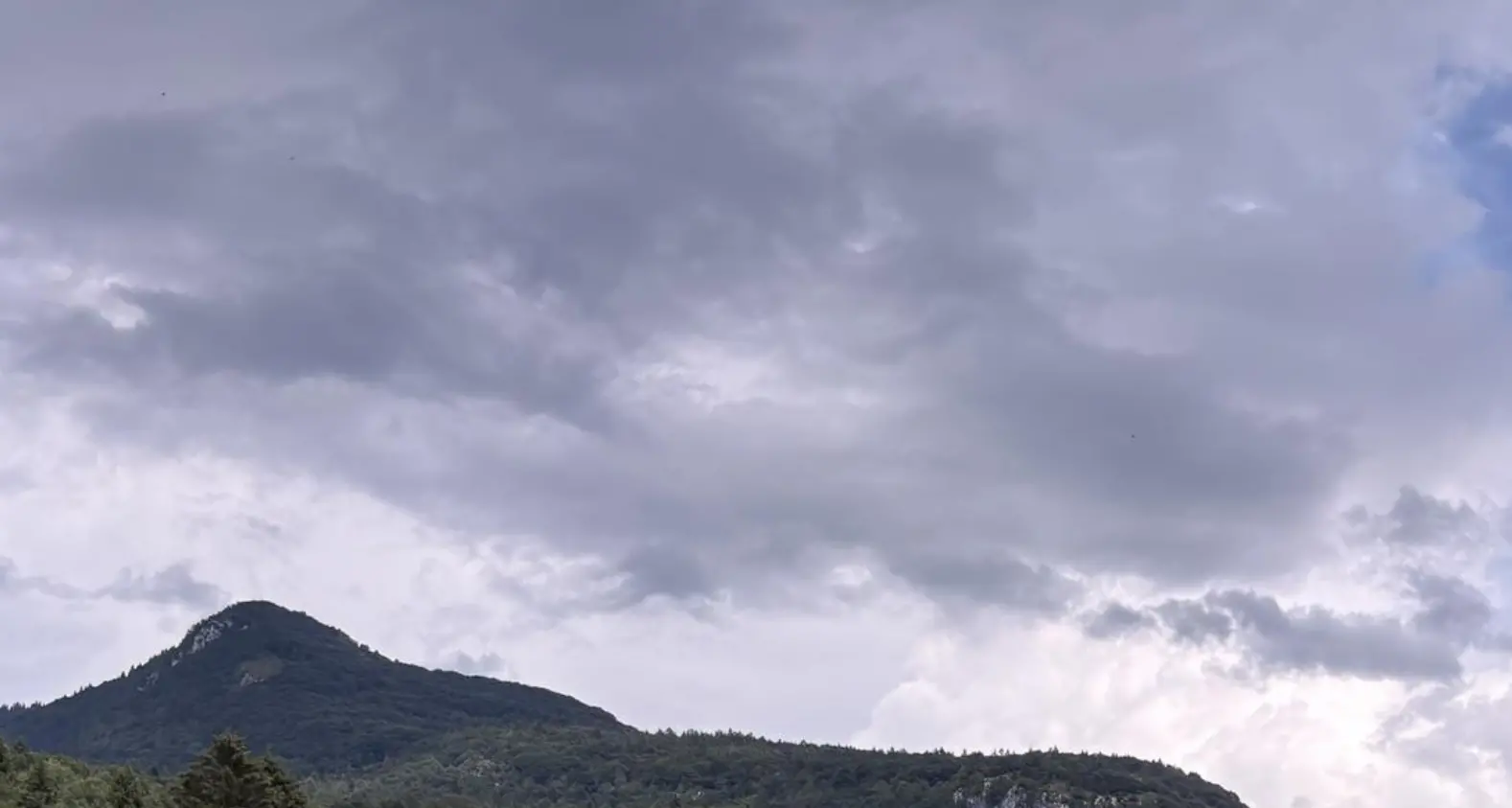Il caldo saluta il Trentino: arrivano temporali e temperature in picchiata. Le previsioni